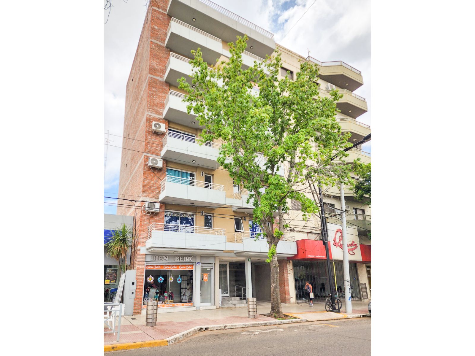 777d31fca344c903adfa1c593041b4f8