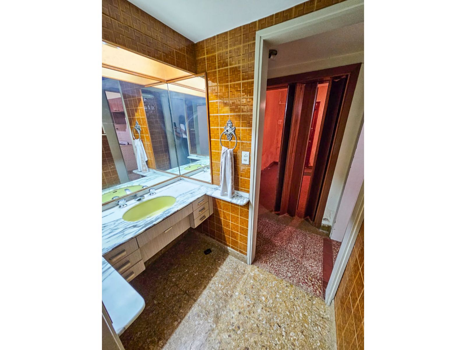 b97eb4094ae6526501e0b6f54f6fcc92